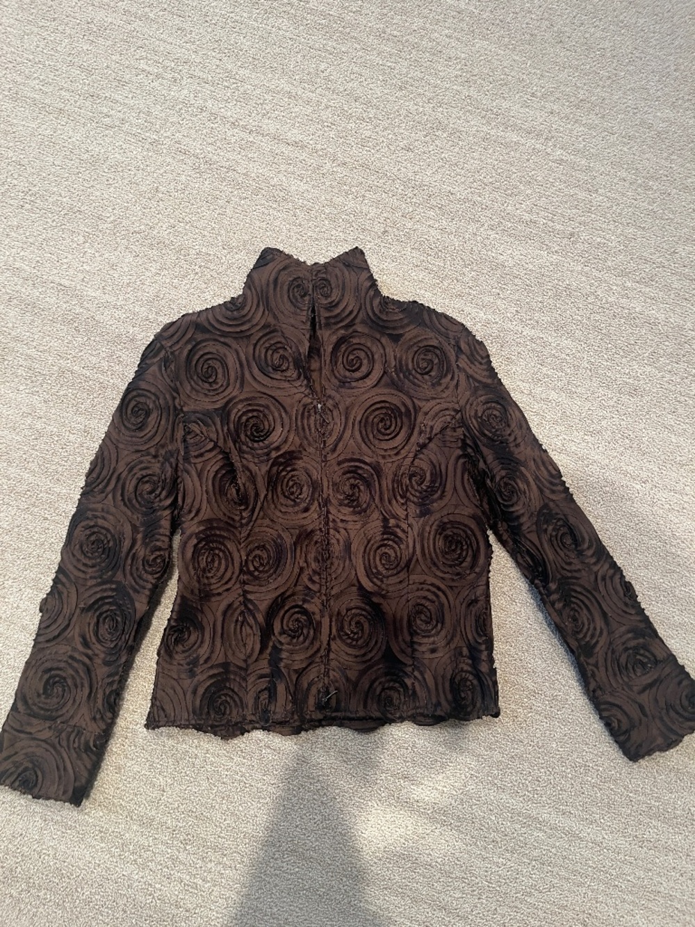 Gorgeous vintage Samuel Dong evening jacket. Stand collar, like new, M